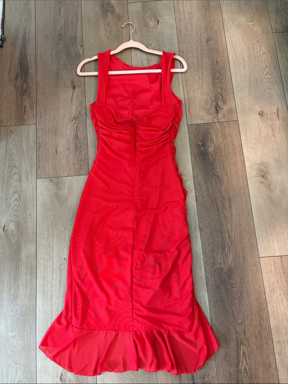 Red Ruched Ruffle Hem Dress - Women - Picture 2 of 2